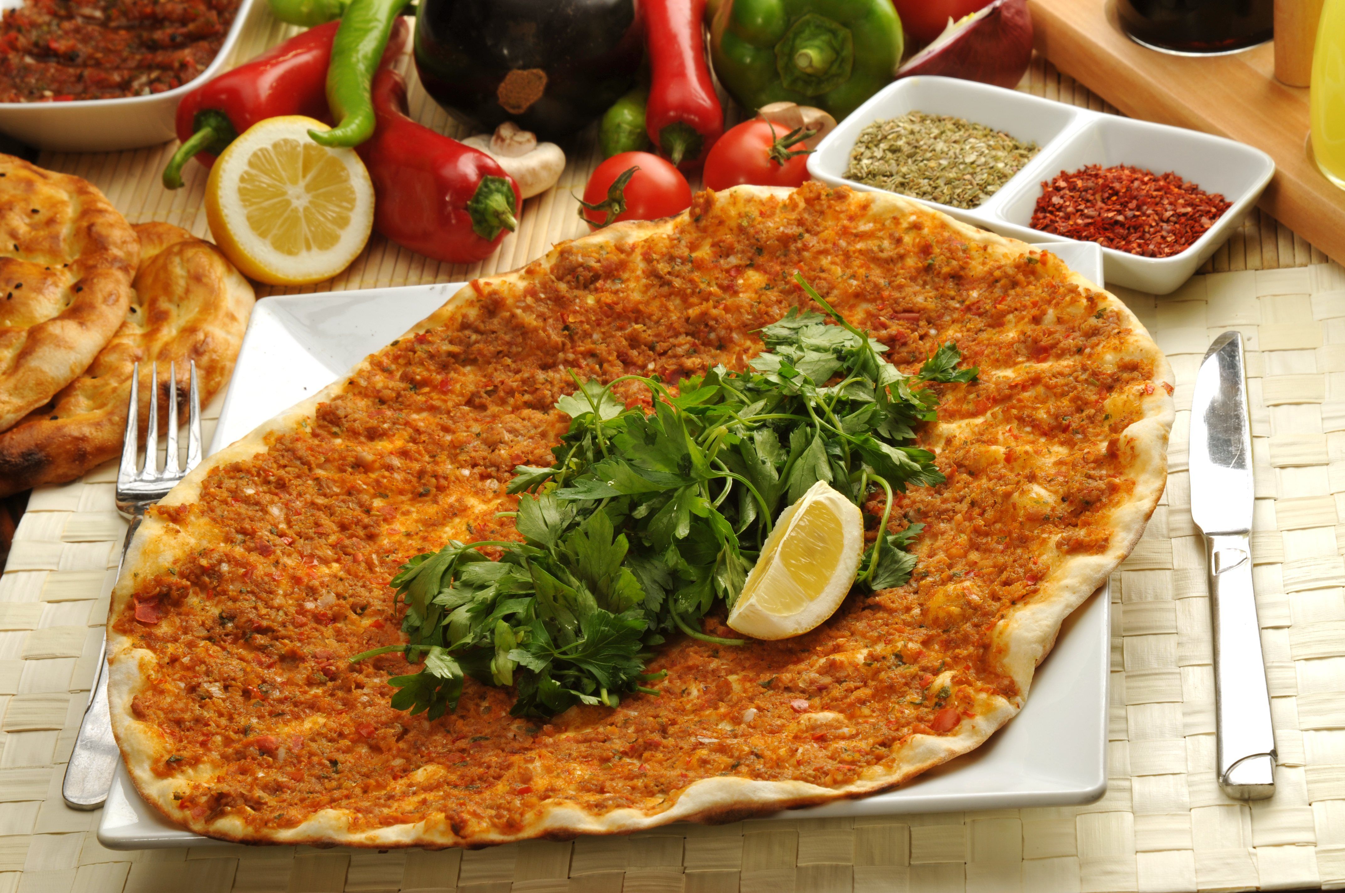 Lahmachun Makanan Turki